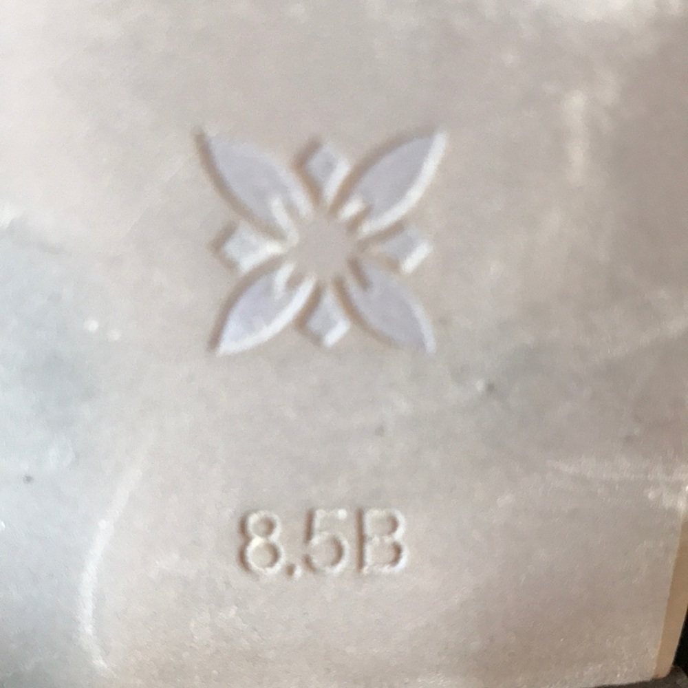 BCBG black suede mules- size 8.5 - Picture 6 of 6